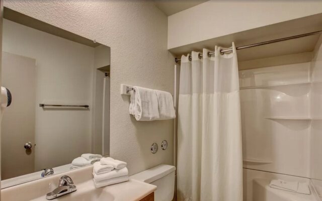 The Nautical Beachfront Resort