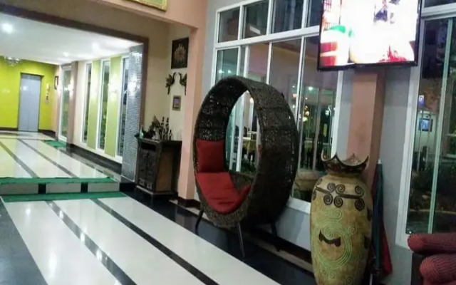 Grand Pruksa Siri Apartment