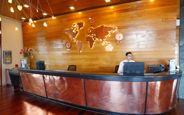 Gran Hotel Vicente Costanera