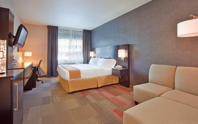 Holiday Inn Express Hotel & Suites Beatrice, an IHG Hotel