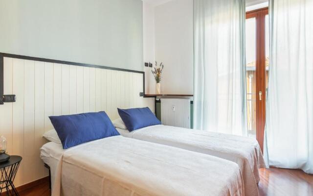 MyHomeInComo - Santa Chiara Apartment