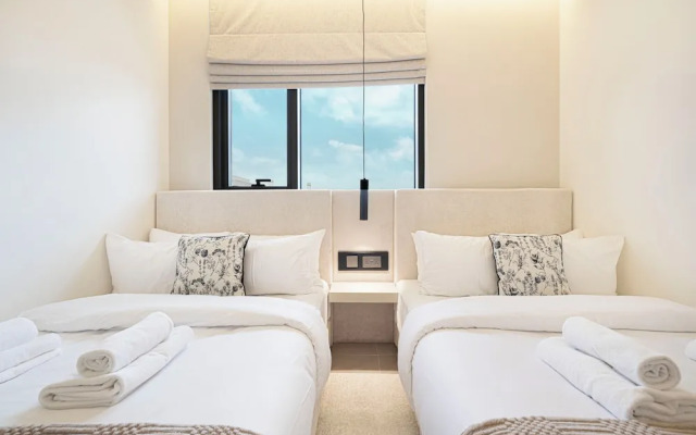 Arabian Ranches 3 Luxury 4 Bedroom Villa