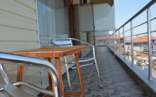 Guest House Dora