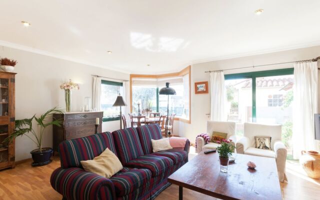 Luring Holiday Home in Girona With Swimming Pool