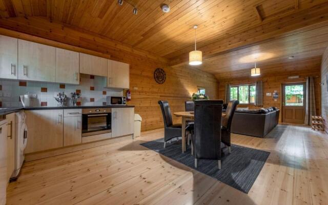 Woodland Park Lodges