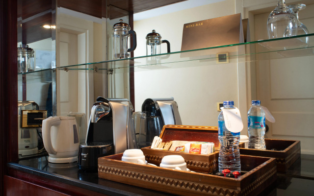 Semiramis hotel