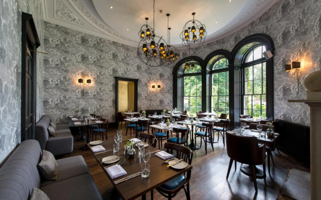 The Churchill Hotel