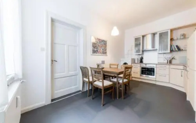 6246 Private Room 1 Person