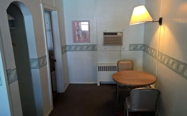 White Valley Motel