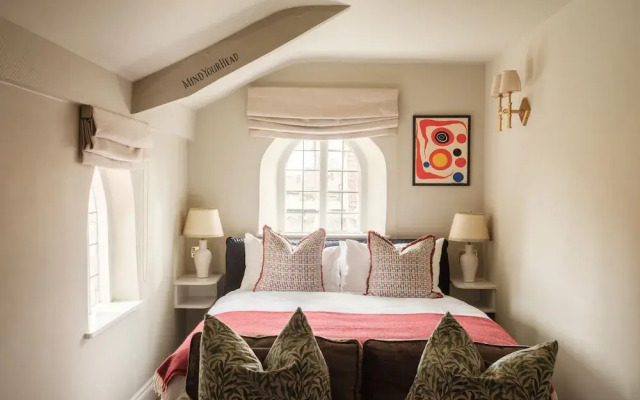 The Manor House Inn