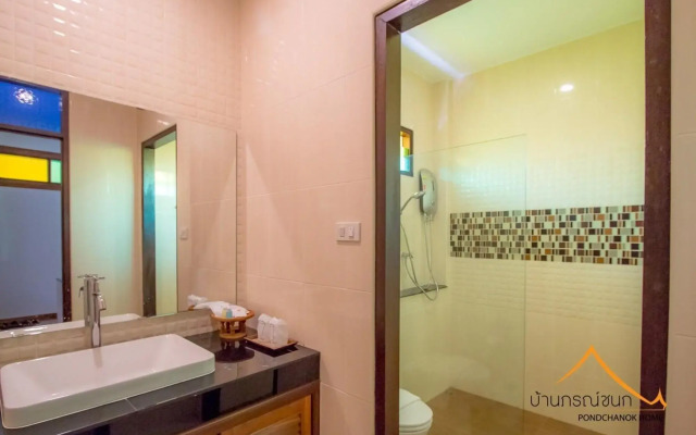 Baan Pondchanok Hotel