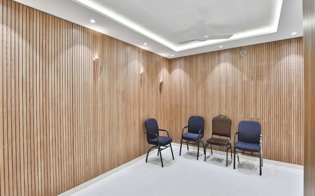 OYO 15635 Elite Rooms & Banquet