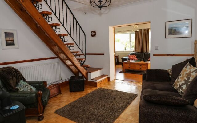 Lakelands, Burry Port