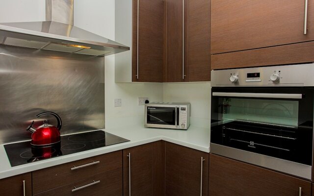 Beautiful 3 Bed Penthouse with Gym