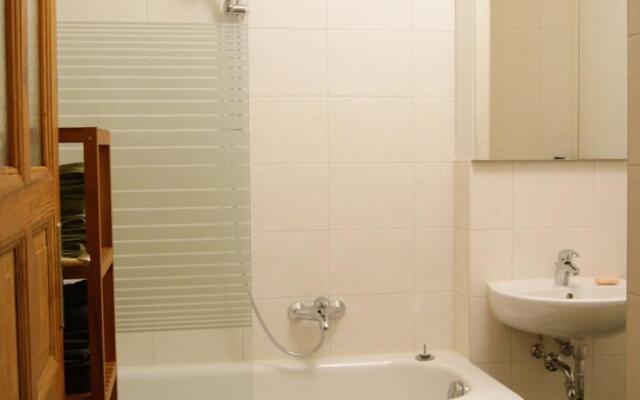 berlin39.com | Apartment House "Simon-Dach"