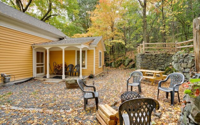 Historic Home in Taylors Falls w/ Patio & Fire Pit