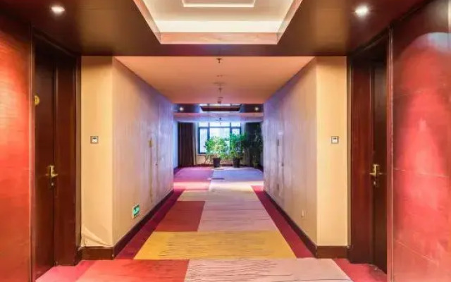 Legend International Hotel