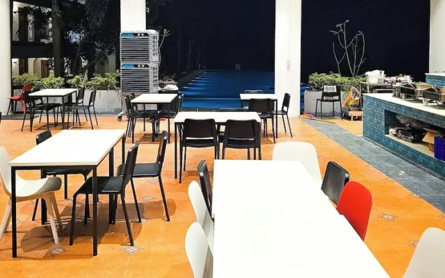Madras Chronicle Bay Resort & Spa