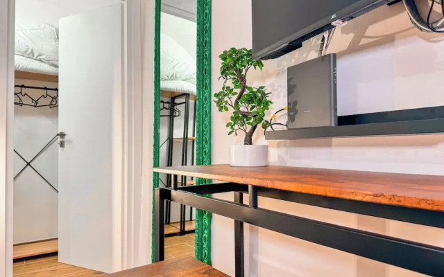 The Quarters Naples Apartment