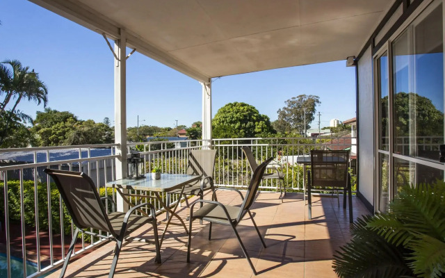 Ainslie Manor B&B