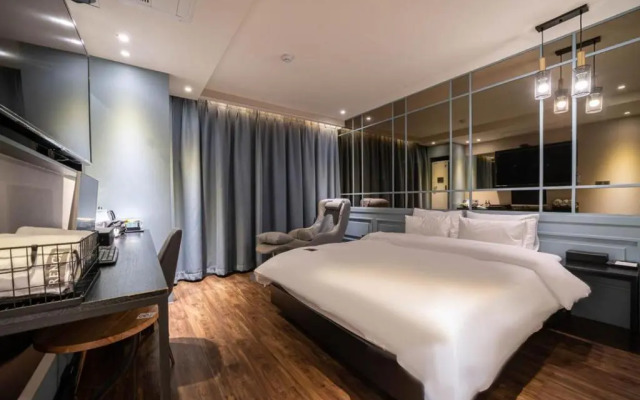 Busan Myeongji Hotel French Code