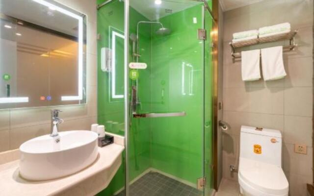 GreenTree Inn (Huayin Huashan Scenic Area)