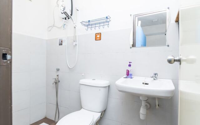 SPOT ON 89834 Blue District Backpackers