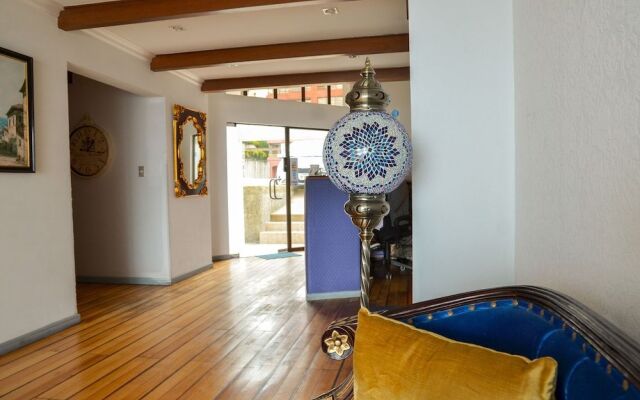 Hotel Camino del Alto