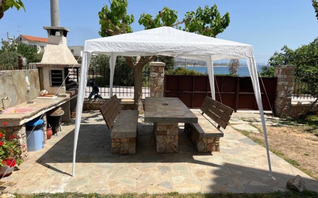 Apartment in Salamina with Garden & Sea view