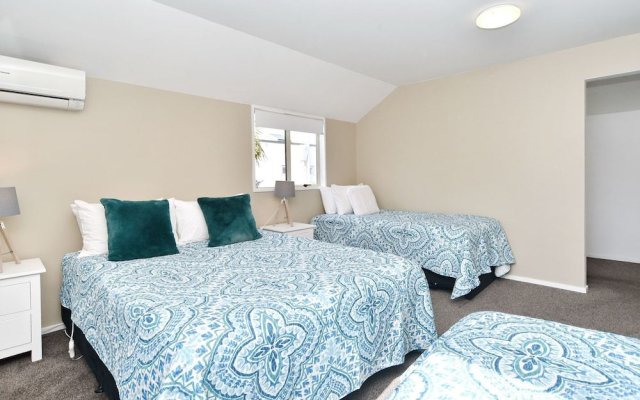Moa Place - Christchurch Holiday Homes