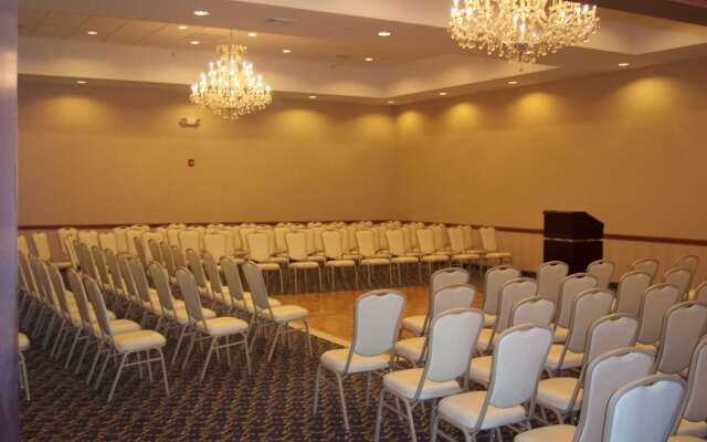 Best Western Plus Ticonderoga Inn & Suites