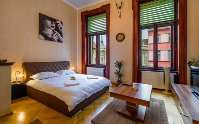 Select City Center Apartments Braşov