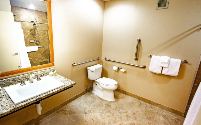 Mirabeau Park Hotel & Convention Center