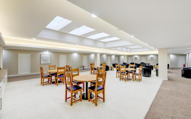 OYO Plymouth Central Hotel