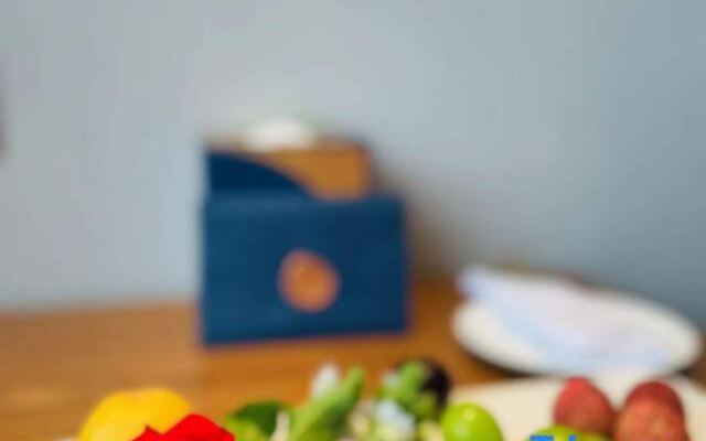 Yitel Collection (Nanjing Gulou Xuanwuhu Road)