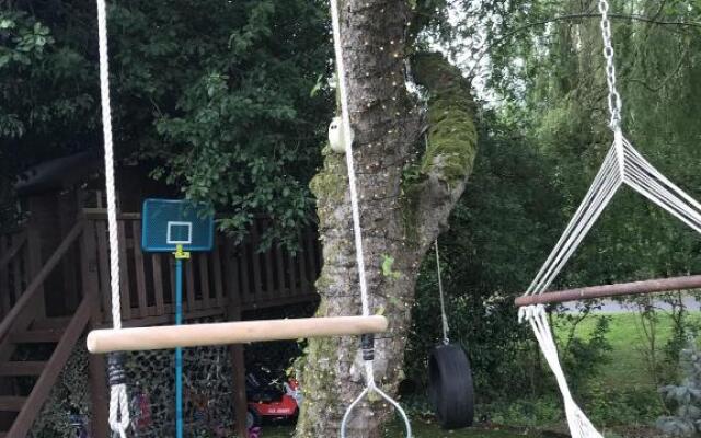 Old Thatch Bambers Green