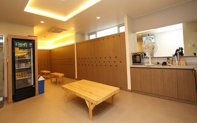 141 Mini Hotel