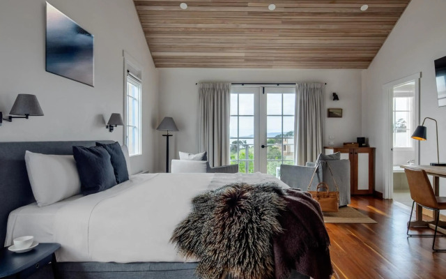 Piermont Retreat Swansea