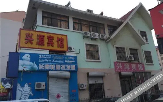 Huating Hotel Apartment (Jiaozhou Park)