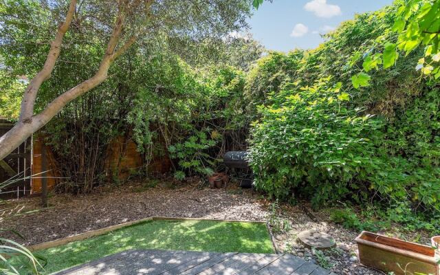 Modern Flat With Garden By Victoria Park