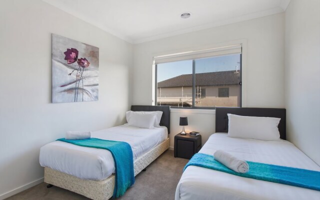 Wyndham Harbour Villa - Melbourne
