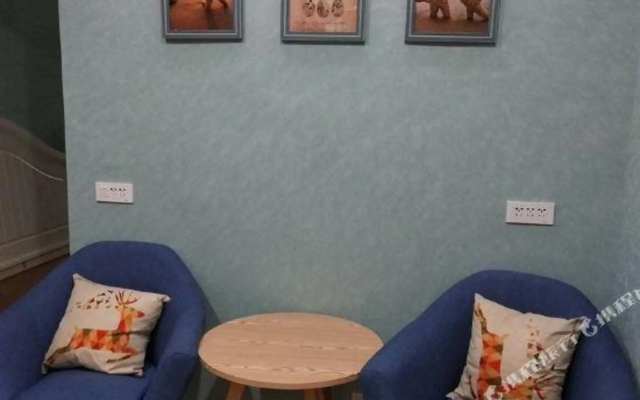 Yijia Apartment