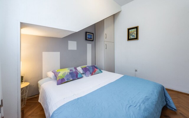 Apartment Ivona With Teracce