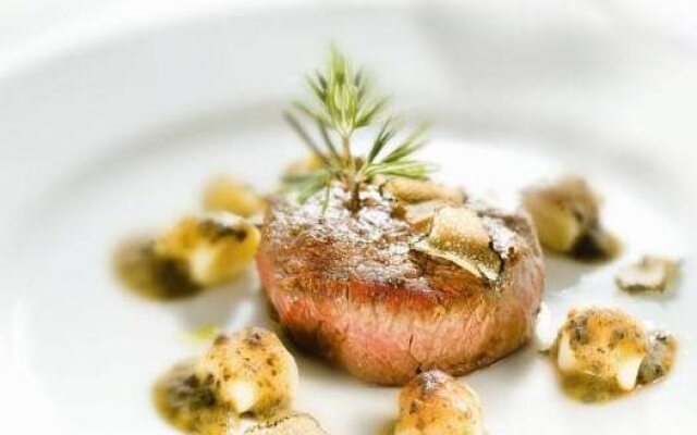 Hotel Casino Restaurant Paquito