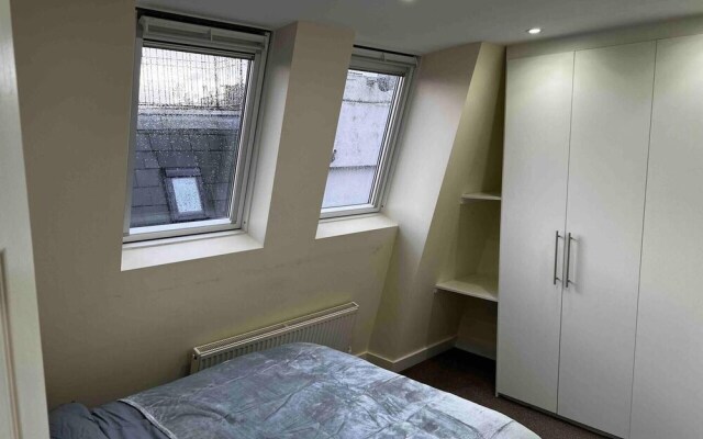 Lovely 3-bed Flat in London