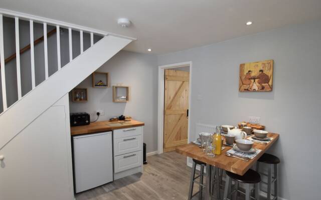 Dolphin Cottage