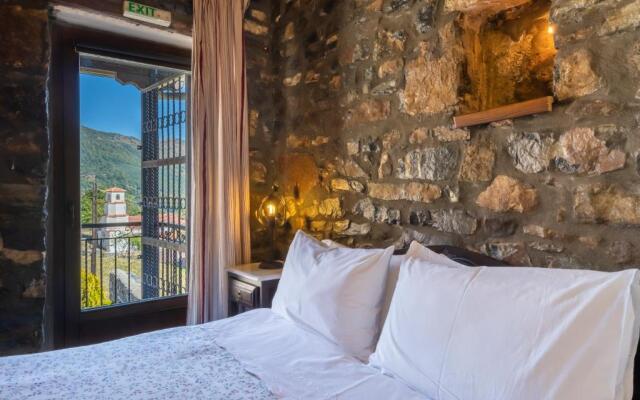 Rouga Mountain Boutique Suites & Spa
