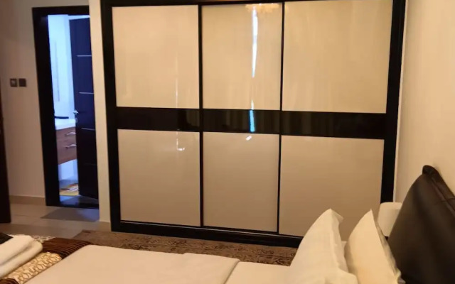 Remarkable 2-bed Apartment in Dubai