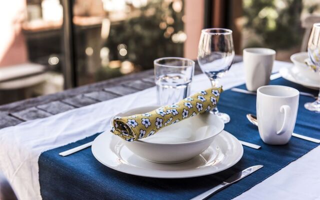 Sky Gardens Sunset River View Netflix Wine Parking