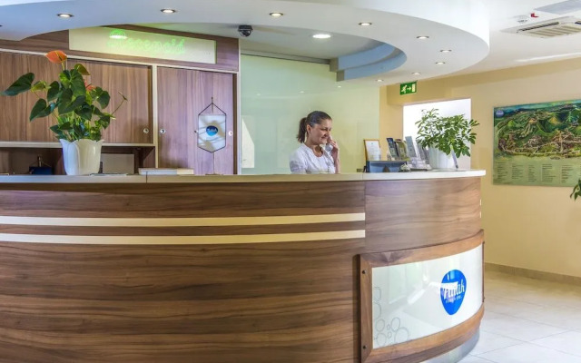 Patak Park Hotel